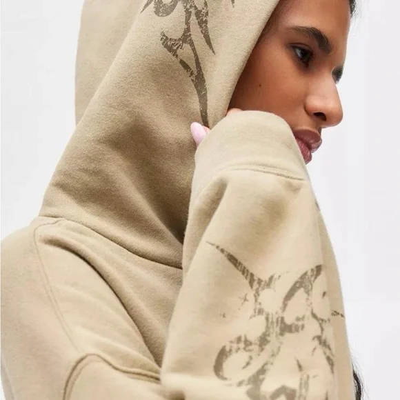 New with tags Urban Outfitters Out from Under hoodie - Picture 5 of 8